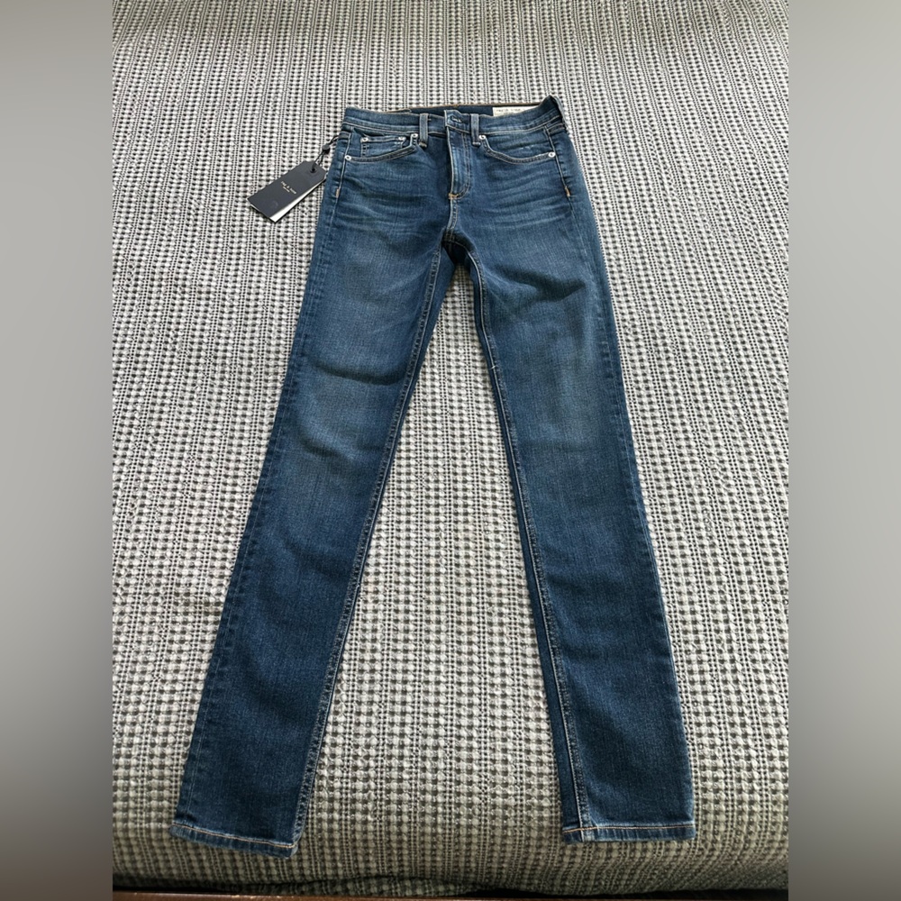 Rag & Bone Elton High Rise Skinny Jean. Size 25. Brand new with tags.